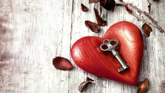 云南出黄龙玉是哪里